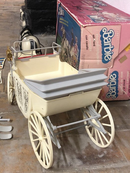 Image 3 of Mattel - Barbie - Doll Dream Carriage - 1970-1979