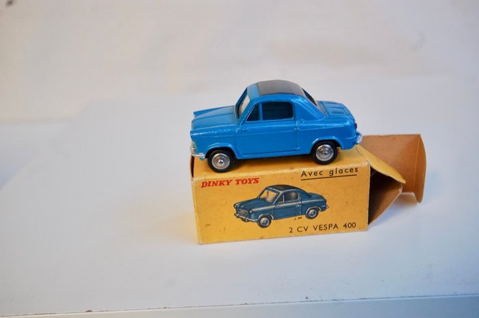 Preview of the first image of Dinky Toys France - 1:43 - ref. 24L 2CV Vespa 400.