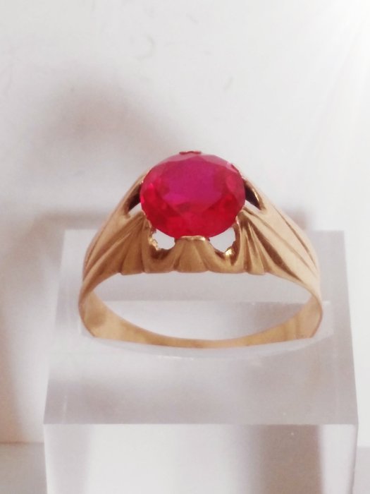 Preview of the first image of 18 kt. Yellow gold - Ring - 1.00 ct Ruby.