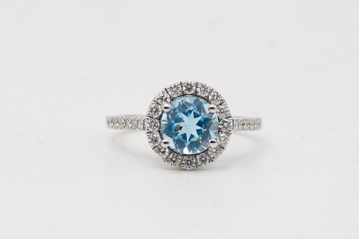 Preview of the first image of 18 kt. White gold - Ring Aquamarine - Diamonds.