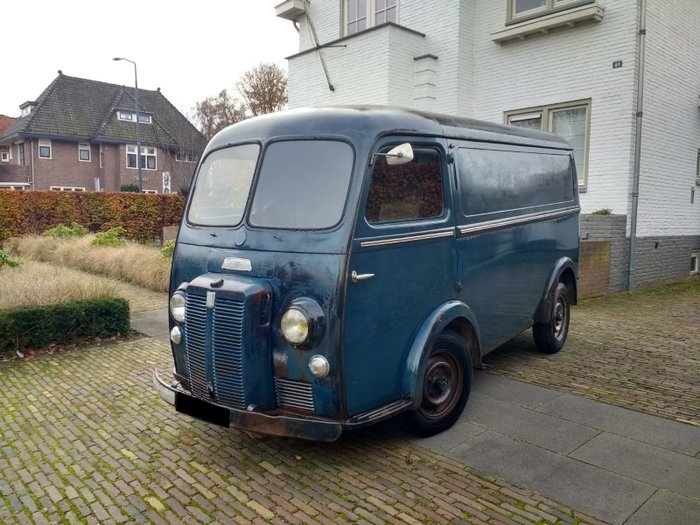 Preview of the first image of Peugeot - D3 Bedrijfswagen - 1952.