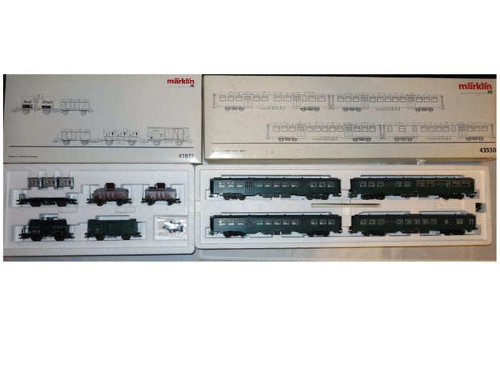 Preview of the first image of Märklin H0 - 47877/43530 - Freight wagon set, Passenger carriage set - 2 sets, with commuter cars a.
