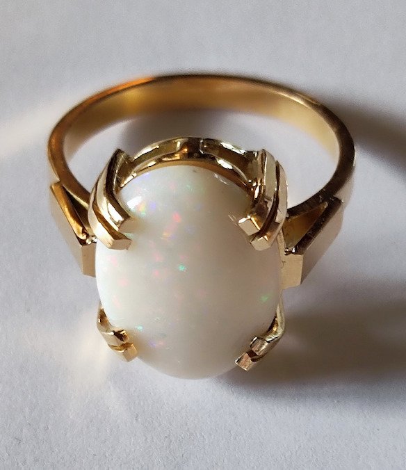 Preview of the first image of 18 kt. Yellow gold - Ring Opal.