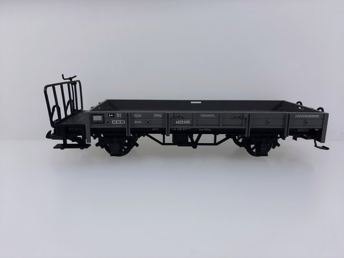Image 2 of LGB G - 4023 - Freight carriage - 2-axle low side car 423 X05, with balcony - RhB