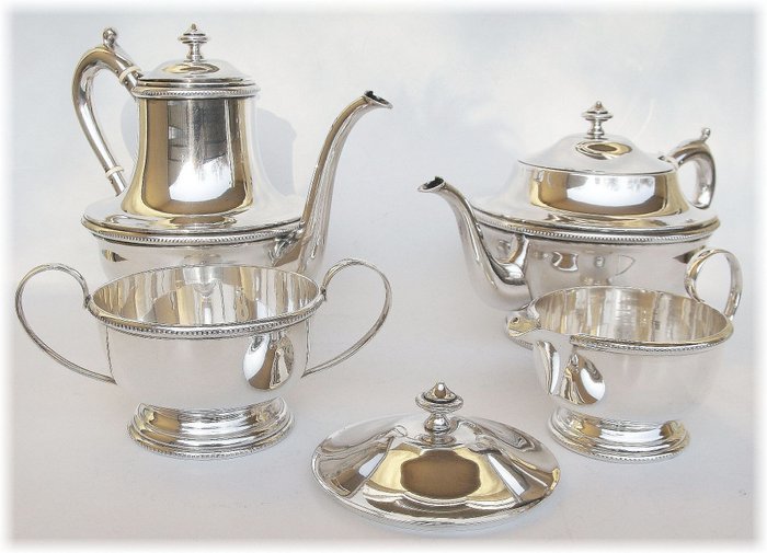 Koffie- en theeservies - .900 zilver - 2873 gr - Begin 20e eeuw
