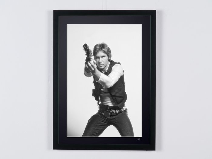 Star Wars, Harrison Ford as "Han Solo" in a promotional photo - Fine Art Photography - Luxury Wooden Framed 70X50 cm - Limited Edition Nr 03 of 30 - Serial ID 30063 - - Original Certificate (COA), Hologram Logo Editor and QR Code