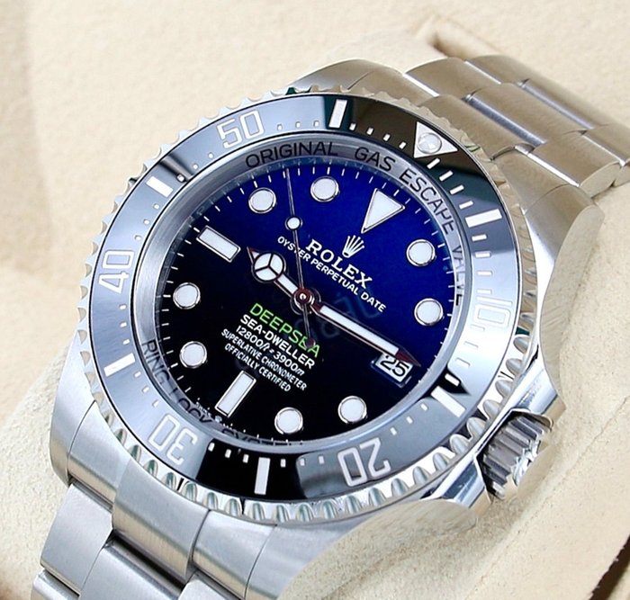Rolex - Sea-Dweller DeepSea 'James Cameron' - 136660 - Miehet - 2011-nykypäivä