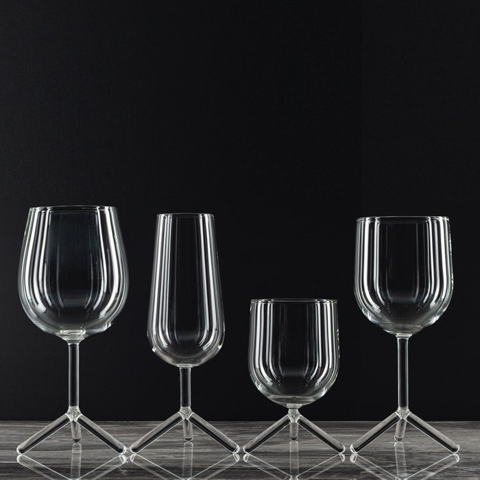 2x red and white wine, water and Champagne Maarten Baptist - 饮水玻璃杯 (8) - 路易丝三脚架眼镜 - 玻璃
