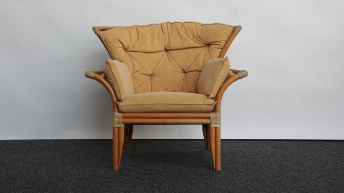 In the manner of Vico Magistretti, - 扶手椅 (1) - 質樸的躺椅 - 紡織品, 馬努