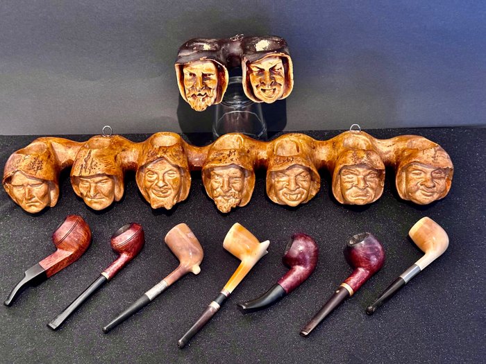 2 x Pfeifenständer - Die sieben Todsünden + 7 verschiedene antike Pfeifen -  Holz, Pfeifenton - Catawiki
