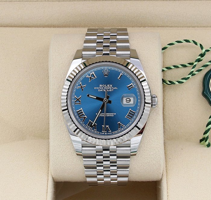 Rolex - Oyster Perpetual Datejust - Blue Roman Dial - Ref. 126334 - Heren - 2011-heden