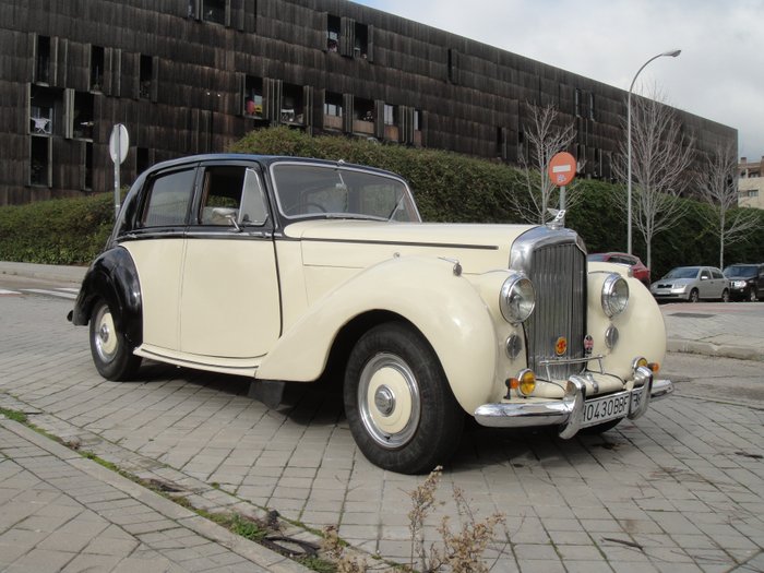 Bentley - MK VI Saloon - 1951