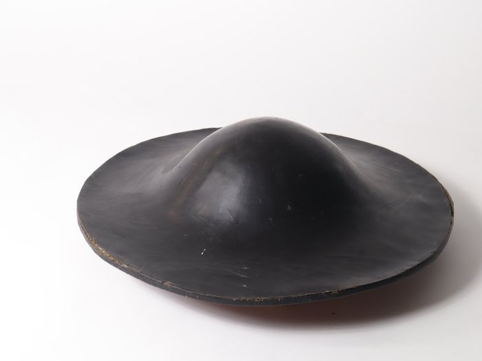 Helmet - Lacquer - Samurai - Antique Lacquered Jingasa - Catawiki