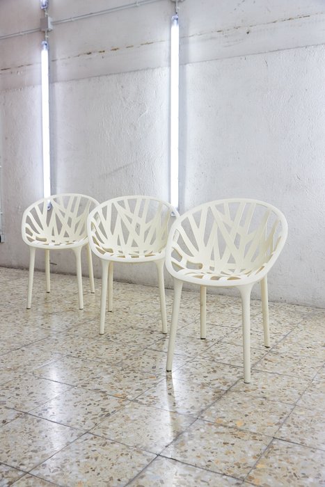 Vitra - Erwan Bouroullec, Ronan Bouroullec - Chair (3) - Vegetal chair - Polyamide