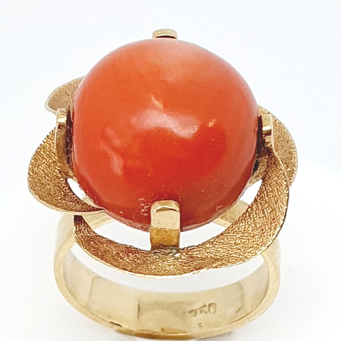 18 kt. Yellow gold - Ring - 8.00 ct Coral
