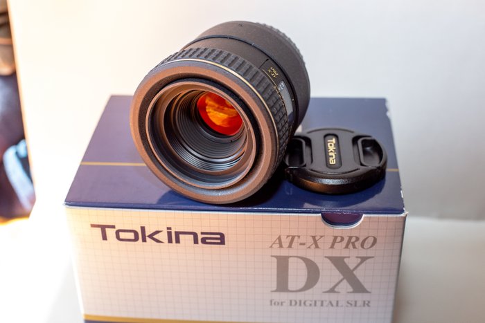 Tokina AF 35mm/2.8 Makro Objektiv DX für Canon