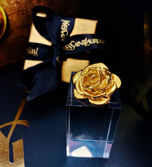 Yves Saint Laurent - Gold-plated - Brooch
