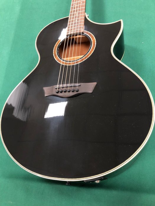 DEAN - Natural Series Florentine Cutaway Black - Electro-Acoustic Guitar