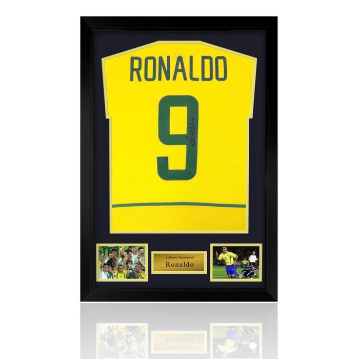 Brazil - Jalkapallon Maailmanmestaruuskisat - Signed by Ronaldo - T-shirt 