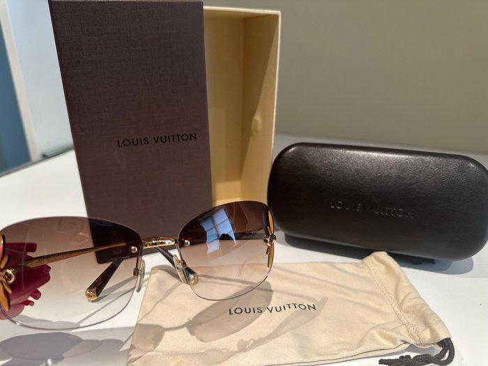 Louis Vuitton - Z0304U - Solbriller - Catawiki