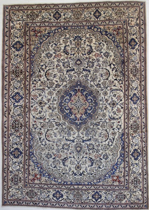 Nain - Carpet - 330 cm - 231 cm