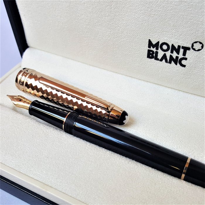 Montblanc - Solitaire Doué Geometric Dimension - 18K Gold - New - Penna stilografica