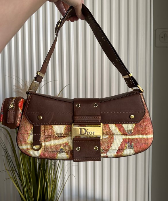 Christian Dior Street Chic Columbus Bag  Bags, Christian dior handbags, Street  chic