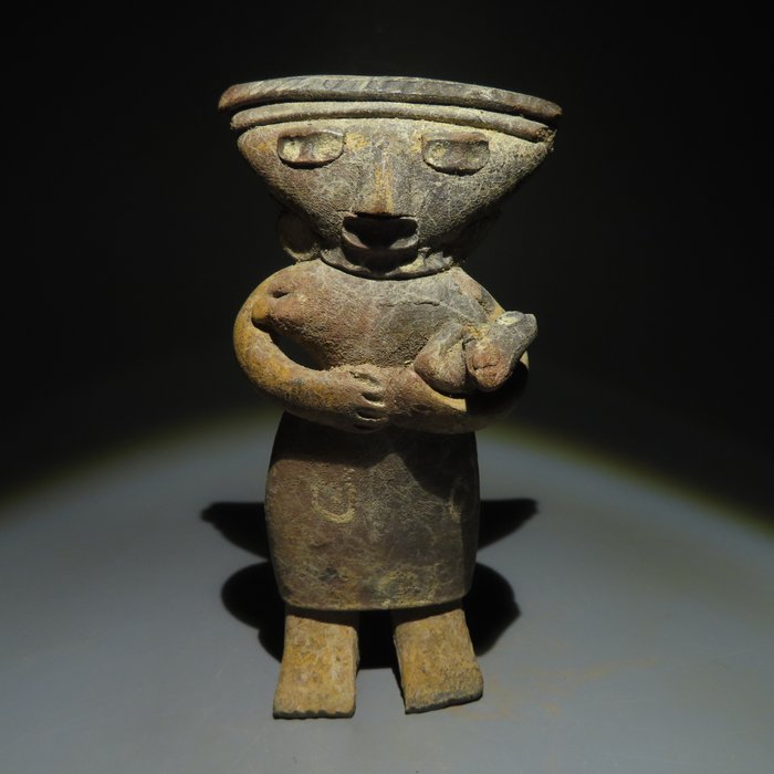 纳亚里特, 奇内斯科, 西墨西哥 Terracotta 孕妇图。公元前 200 年至公元 200 年。 11 厘米高。西班牙进口许可证。