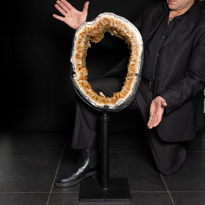 Piękny okrąg z cytrynem Madery - pierścienie z cytrynem Geode - Wysokość: 890 mm - Szerokość: 350 mm- 16 kg