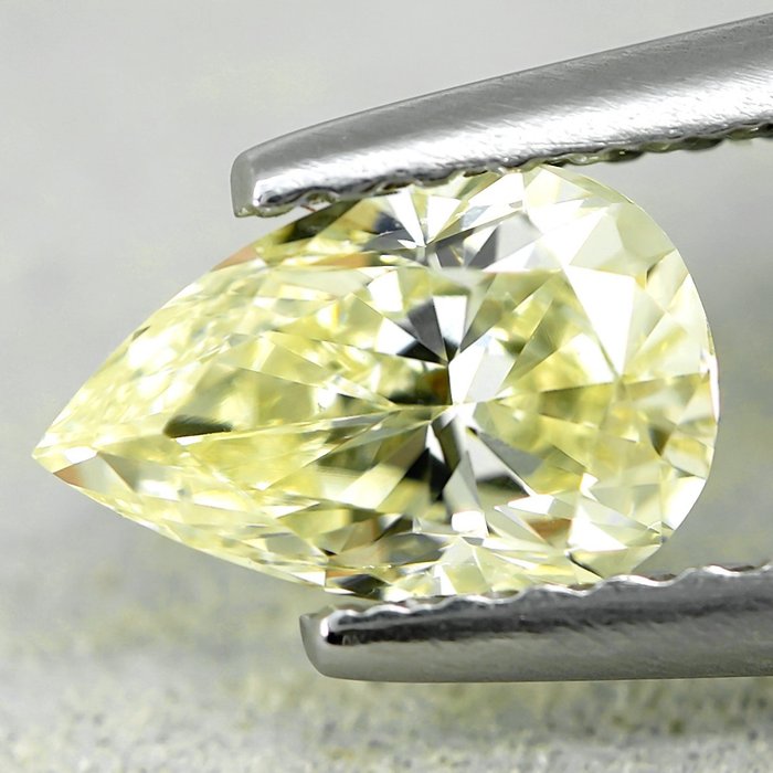 Diamant - 0.74 ct - Birne - Natural Fancy Light Yellow - VS2