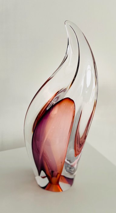 Petr Kuchta Unique 6 kilo! - Skulptur, “ PINGUÏN “ - 43 cm - Glas