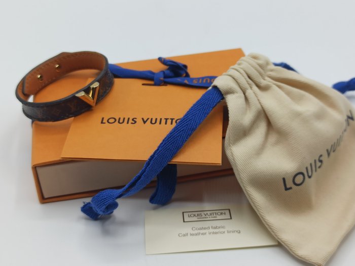 Louis Vuitton - Essential V - M6042 - Taille 17 - Bracciale - Catawiki