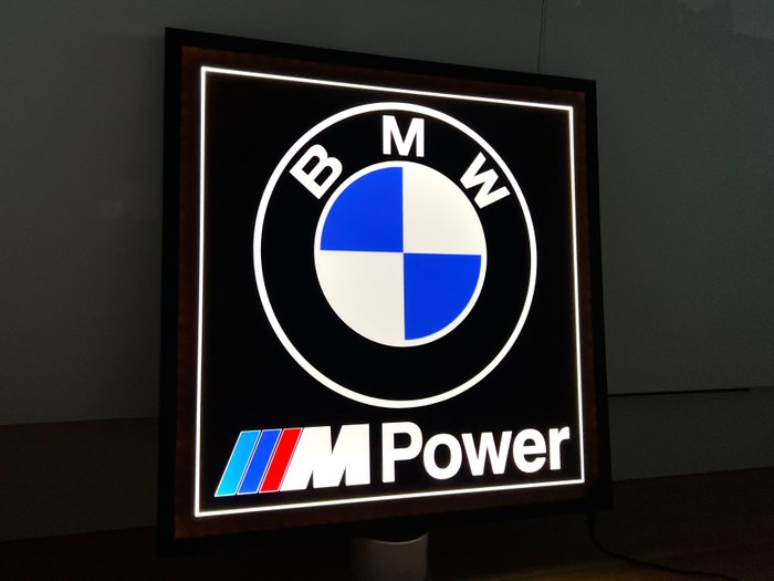 BMW - Insegna luminosa (1) - acrilico