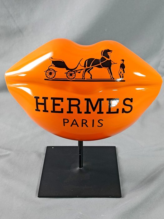 XTC Artist - Kiss Hermès orange