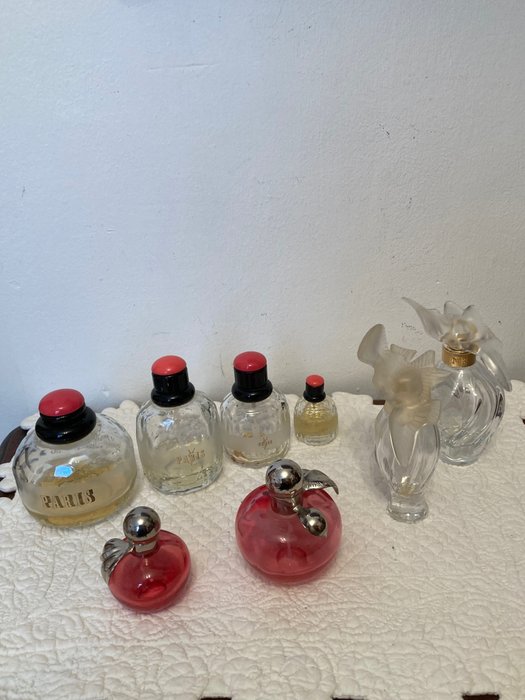 Yves Saint Laurent, Nina Rcci - perfume bottles (8) - Glass - Catawiki