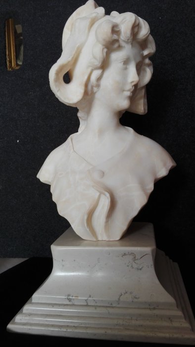 Skulptur, Busto di fanciulla - 46.5 cm - Weißer Carrara-Marmor