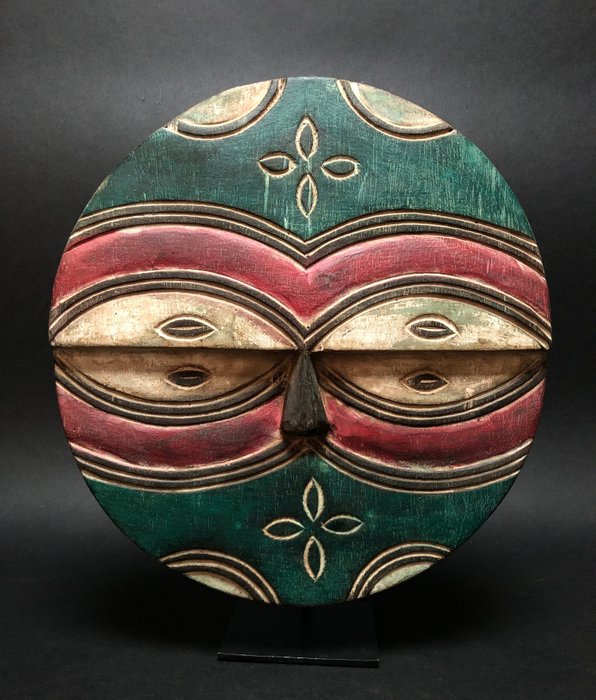 Dans masker – Hout – Teke – Kidumu – Kongo – 32 cm