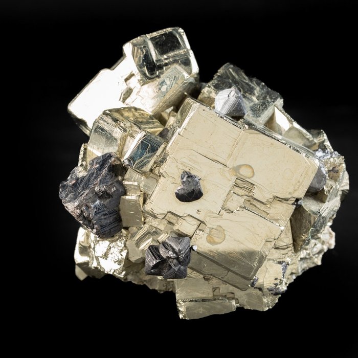 Eccezzionale campione di Pirite Peruviana Bellissima formazione cubica di pirite - 91×85×74 mm - 1140 g