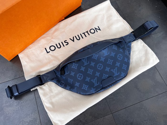 lv discovery bumbag pm