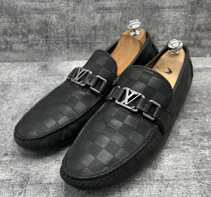 Louis Vuitton - hockenheim - Loafers - Size: Shoes / EU 41.5