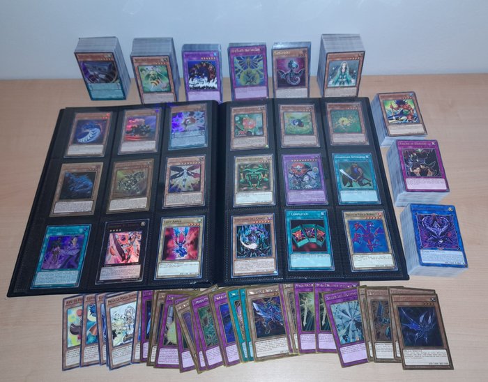 Konami: Yu-Gi-Oh! - Collezione di 769 carte dai primi anni 2000 ad oggi - Comprese carte rare, super rare e ultra rare