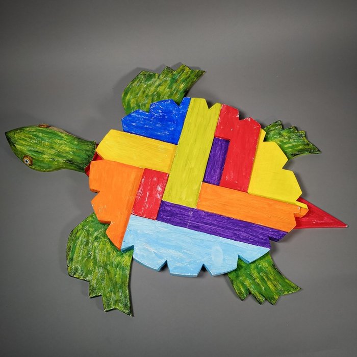 Fantastica tartaruga in legno con una bellissima varietà di colori - Wooden turtle - 63.5×49×4 cm