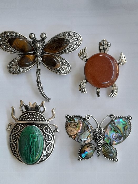 4 Spille a forma di scarabeo, tartaruga, farfalla e libellula - madreperla, pietra d'oro, malachite, - Anisoptera - 1×4×5 cm