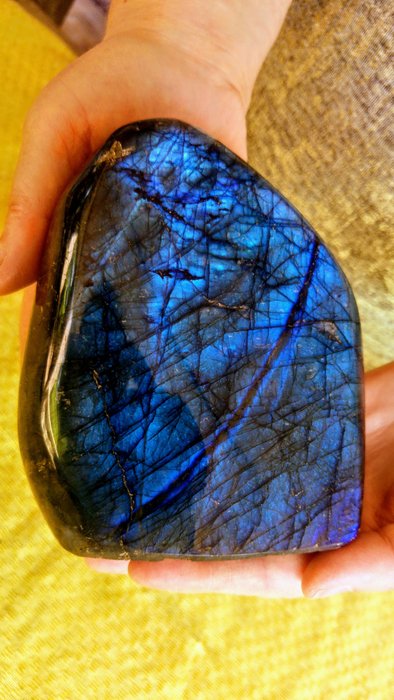 Unico - Labradorite Freeform - rare Dark Blue + Sky Blue - Silver colour Chameleon - 13×10×5.5 cm