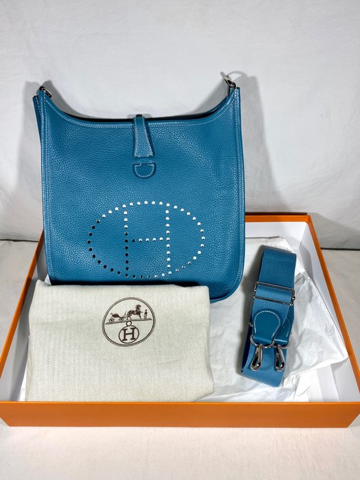 Authentic HERMES Evelyne I 29 PM Blue Jean Taurillon Clemence Crossbody Bag