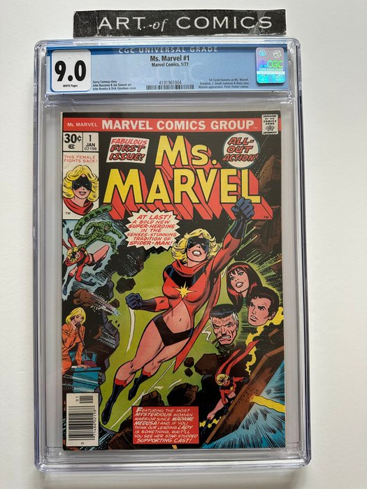 Ms Marvel #1 - 1st Appearance Of Carol Danvers As Ms.Marvel -J.Jonah Jameson,Scorpion, Peter Parker Appearance - CGC Graded 9.0 - Very High Grade!!! - White Pages!! - Key Book!! - Brossura - Prima edizione - (1977)