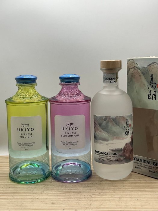 Japanese Craft Gin - Ukiyo Japanese blossom and Yuzu - Botanical Gin - 70cl - 3 bottiglie