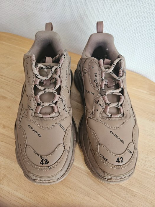 Balenciaga - Triple S - Sneakers - Size: Shoes / EU 42 - Catawiki