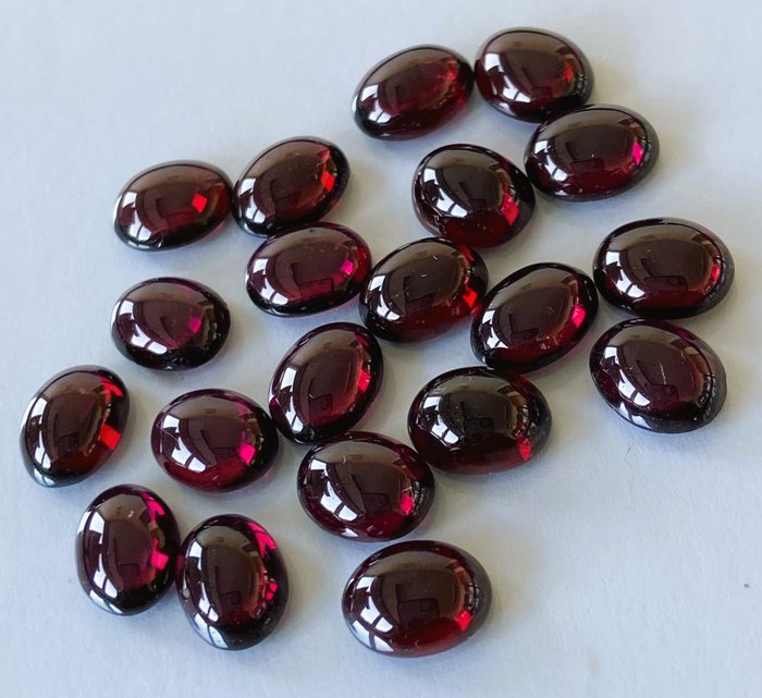 20 pcs 紫色 红榴石石榴石 - 47.68 ct