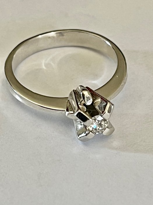 18 kt Weißgold - Ring - 0.20 ct Diamant